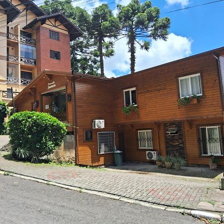Pousada Jasmim Gramado Ngoại thất bức ảnh